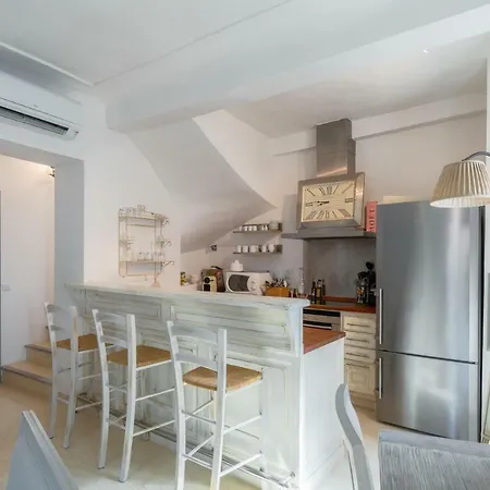 Sofia アパート